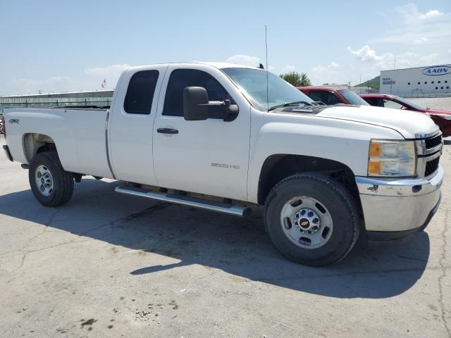 1GC2KVCG1DZ309163 - 2013 CHEVROLET SILVERADO K2500 HEAVY DUTY WHITE photo 4