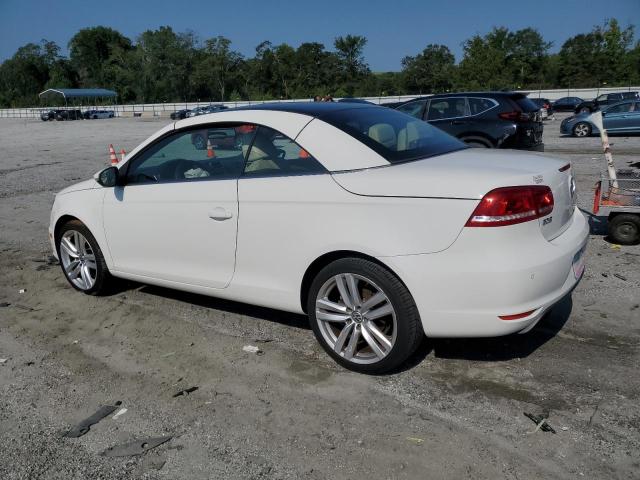 WVWFW7AH5CV005949 - 2012 VOLKSWAGEN EOS LUX WHITE photo 2