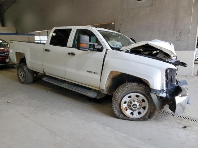 1GC4KYCYXHF177921 - 2017 CHEVROLET SILVERADO K3500 თეთრი ფოტო 4