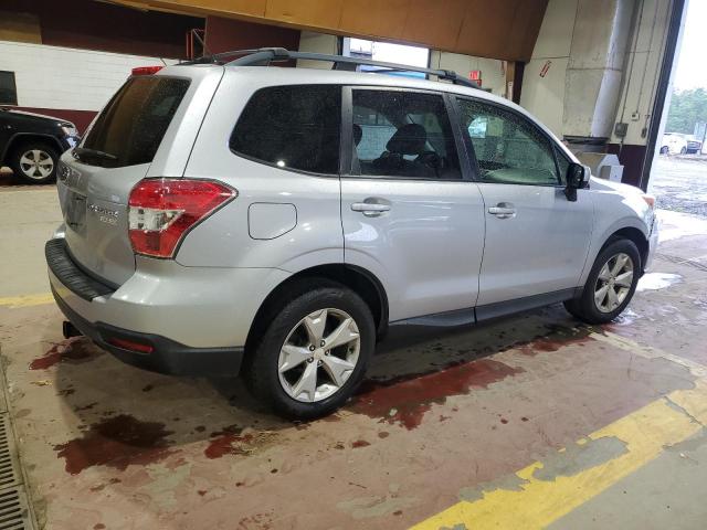 JF2SJADC8FH834562 - 2015 SUBARU FORESTER 2.5I PREMIUM SILVER photo 3