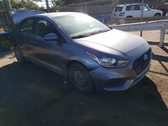 3KPC24A35JE032412 - 2018 HYUNDAI ACCENT SE GRAY photo 4