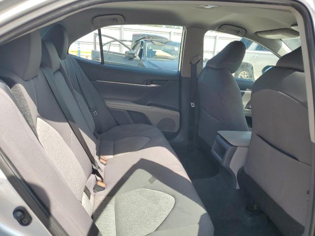 4T1C11AK6PU839083 - 2023 TOYOTA CAMRY LE SILVER photo 10