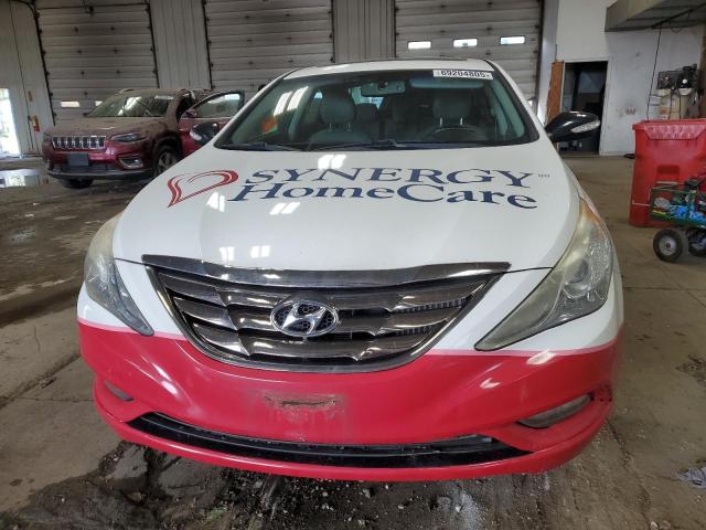 5NPEC4AB9DH510764 - 2013 HYUNDAI SONATA SE WHITE photo 5