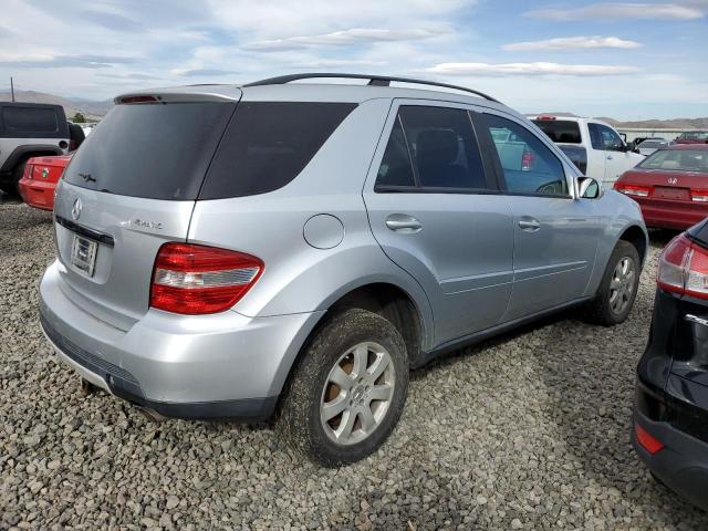 4JGBB86E07A209002 - 2007 MERCEDES-BENZ ML 350 SILVER photo 3