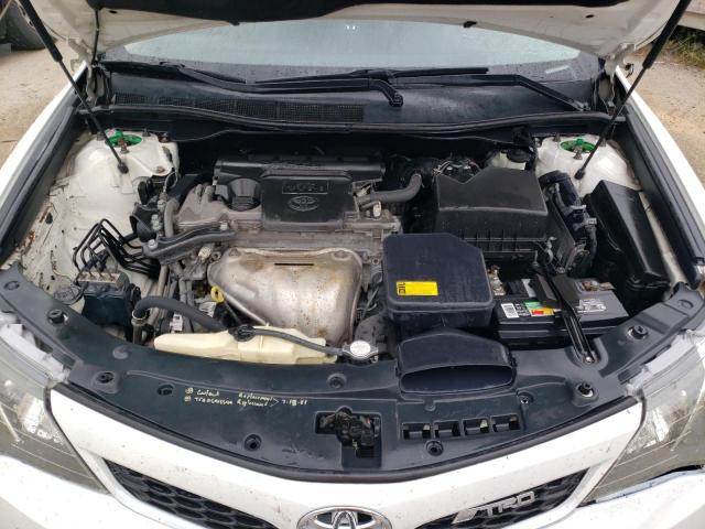 4T1BF1FK0CU634374 - 2012 TOYOTA CAMRY BASE WHITE photo 11