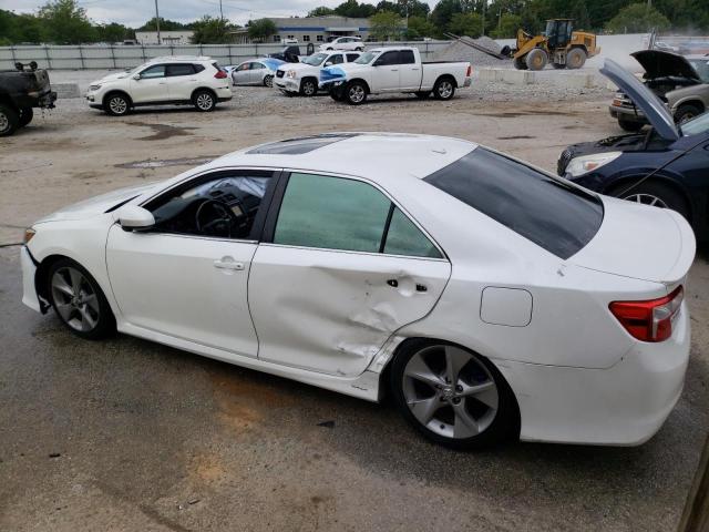 4T1BF1FK0CU634374 - 2012 TOYOTA CAMRY BASE WHITE photo 2