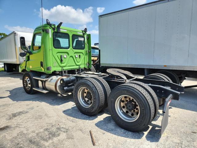 1FUJHTDVXNLNC4562 - 2022 FREIGHTLINER CASCADIA 1 Yaşıl foto 2