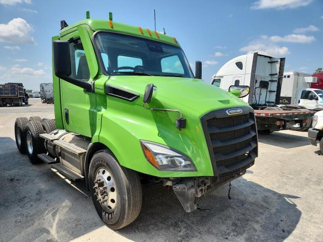 1FUJHTDVXNLNC4562 - 2022 FREIGHTLINER CASCADIA 1 Yaşıl foto 4