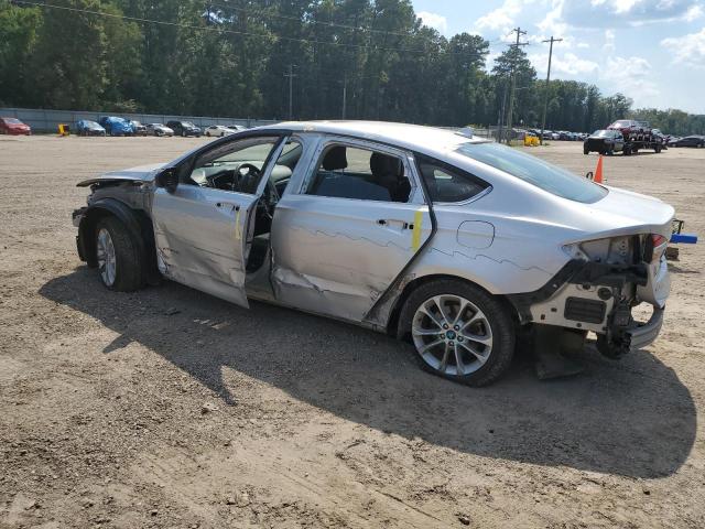 3FA6P0LU7KR140902 - 2019 FORD FUSION SE 银色 照片 2