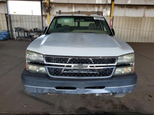 1GBHC23U46F261761 - 2006 CHEVROLET SILVERADO C2500 HEAVY DUTY WHITE photo 5
