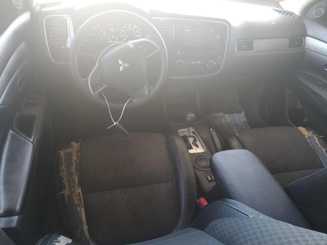 JA4AD3A36FZ013921 - 2015 MITSUBISHI OUTLANDER SE WHITE photo 8