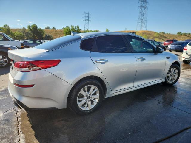 5XXGT4L36KG277319 - 2019 KIA OPTIMA LX SILVER photo 3