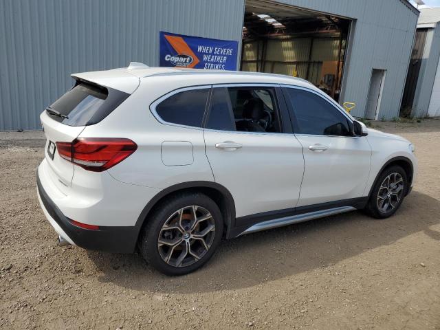 WBXJG9C09L5P45226 - 2020 BMW X1 XDRIVE28I WHITE photo 3