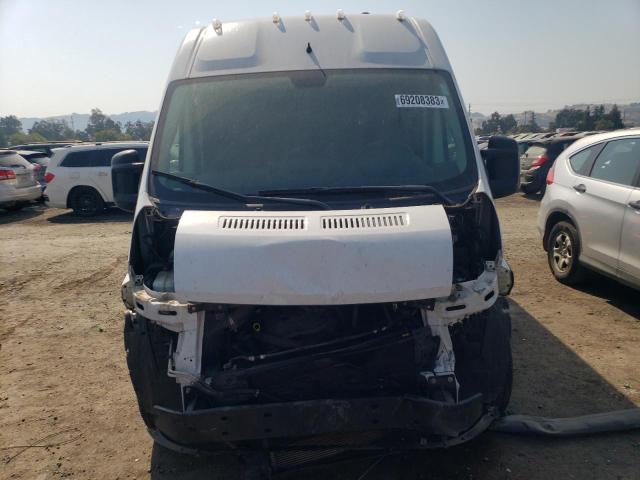 3C6TRVCG5HE527843 - 2017 RAM PROMASTER 2500 HIGH WHITE photo 5