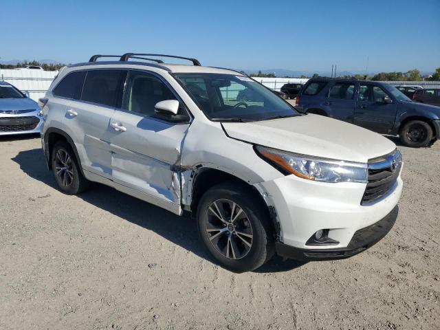 5TDJKRFH4GS323071 - 2016 TOYOTA HIGHLANDER XLE WHITE photo 4