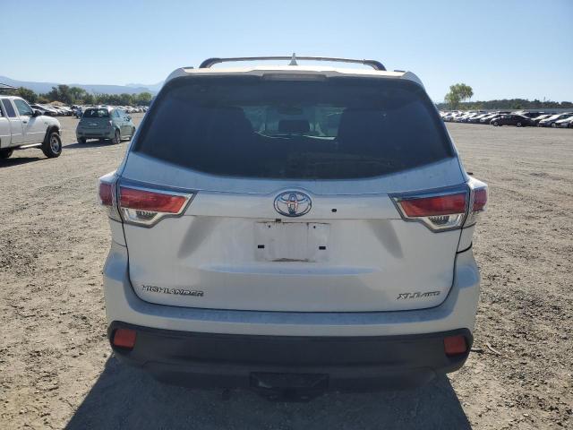 5TDJKRFH4GS323071 - 2016 TOYOTA HIGHLANDER XLE WHITE photo 6