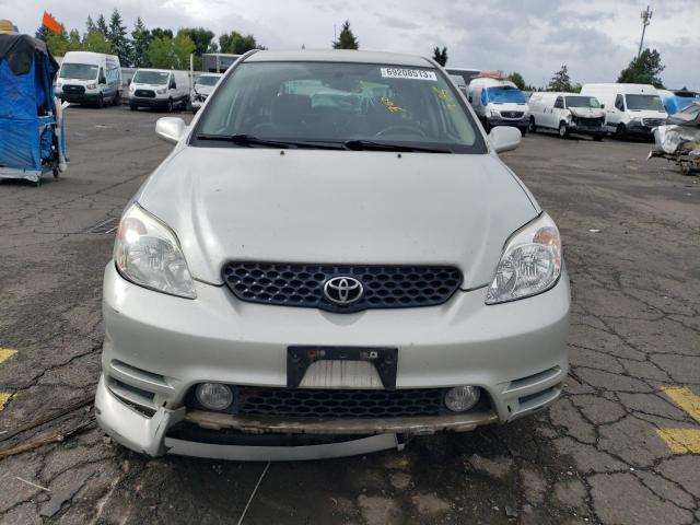 2T1KR32E13C052837 - 2003 TOYOTA MATRIX XR 银色 照片 5