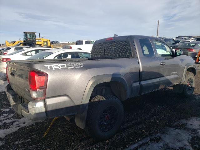 5TFSZ5AN4JX135528 - 2018 TOYOTA TACOMA ACCESS CAB ნაცრისფერი ფოტო 3