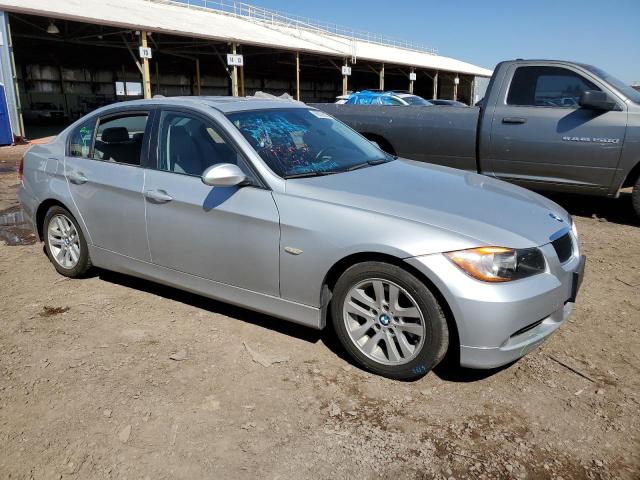 WBAVA33527PG50753 - 2007 BMW 328 I GRAY photo 4