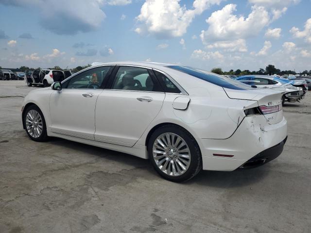 3LN6L2G94GR618560 - 2016 LINCOLN MKZ 白色 照片 2