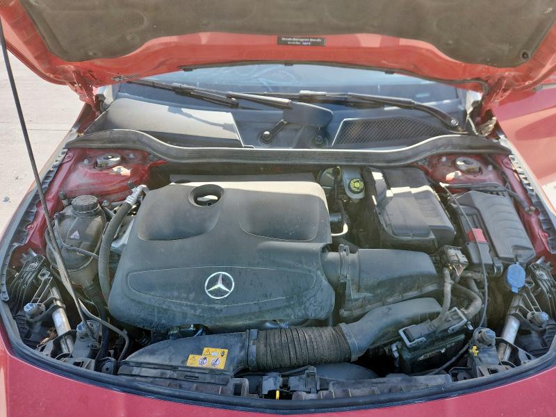 WDDSJ4EB0JN632837 - 2018 MERCEDES-BENZ CLA 250 წითელი ფოტო 11