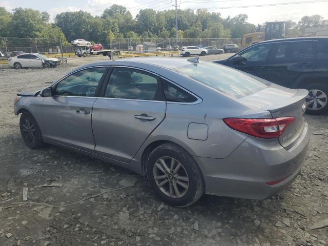 5NPE24AF1FH079667 - 2015 HYUNDAI SONATA SE GRAY photo 2