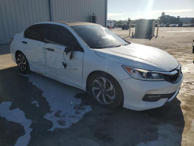 1HGCR2F84HA124095 - 2017 HONDA ACCORD EXL WHITE photo 4