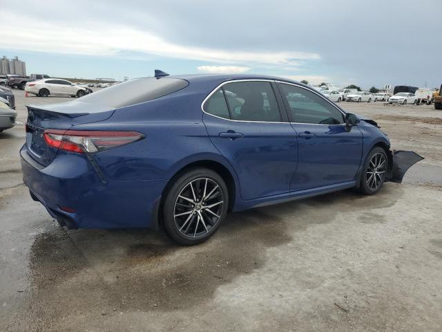 4T1G11AK4RU248321 - 2024 TOYOTA CAMRY SE NIGHT SHADE BLUE photo 3