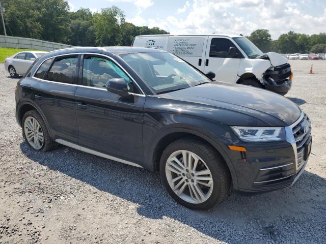 WA1BNAFY6K2109416 - 2019 AUDI Q5 PREMIUM PLUS BLACK photo 4