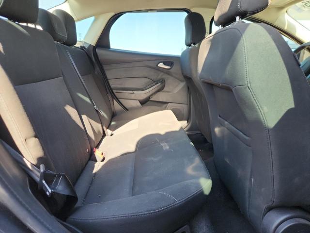 1FADP3FE4JL322809 - 2018 FORD FOCUS SE GRAY photo 10