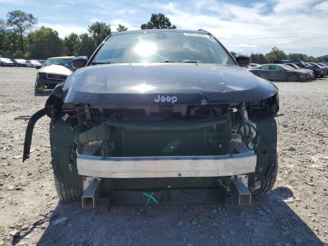 3C4NJDBB1JT138692 - 2018 JEEP COMPASS LATITUDE 黑色 照片 5