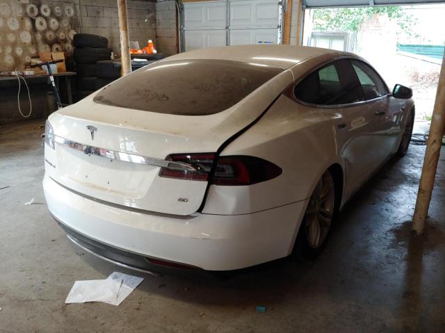 5YJSA1AG5DFP09179 - 2013 TESLA MODEL S أبيض صورة 4