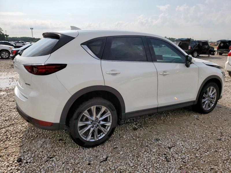 JM3KFADM7M0305258 - 2021 MAZDA CX-5 GRAND TOURING WHITE photo 3