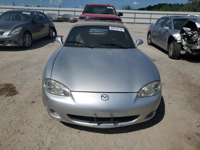 JM1NB353810201828 - 2001 MAZDA MX-5 MIATA BASE SILVER photo 5