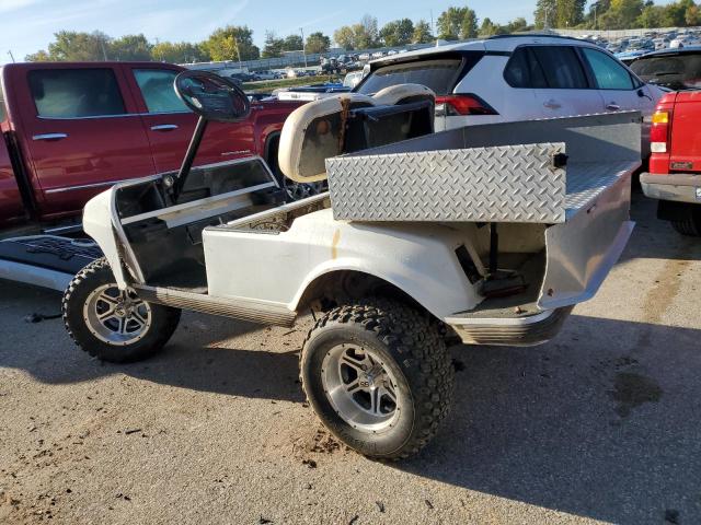 TG0211127192 - 2002 CLUB GOLF CART WHITE photo 2