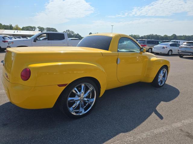 1GCES14P64B107562 - 2004 CHEVROLET SSR 黄色 照片 4