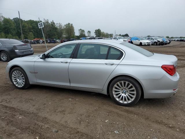 WBAKC8C58CC435595 - 2012 BMW 750 LXI SILVER photo 2