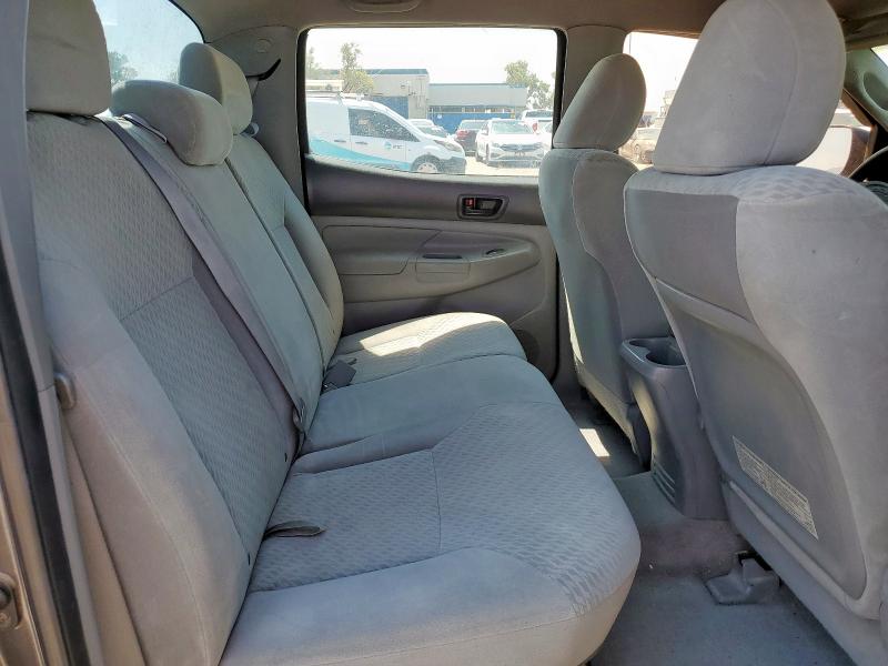 5TFJU4GN4BX006217 - 2011 TOYOTA TACOMA DOUBLE CAB PRERUNNER GRAY photo 10