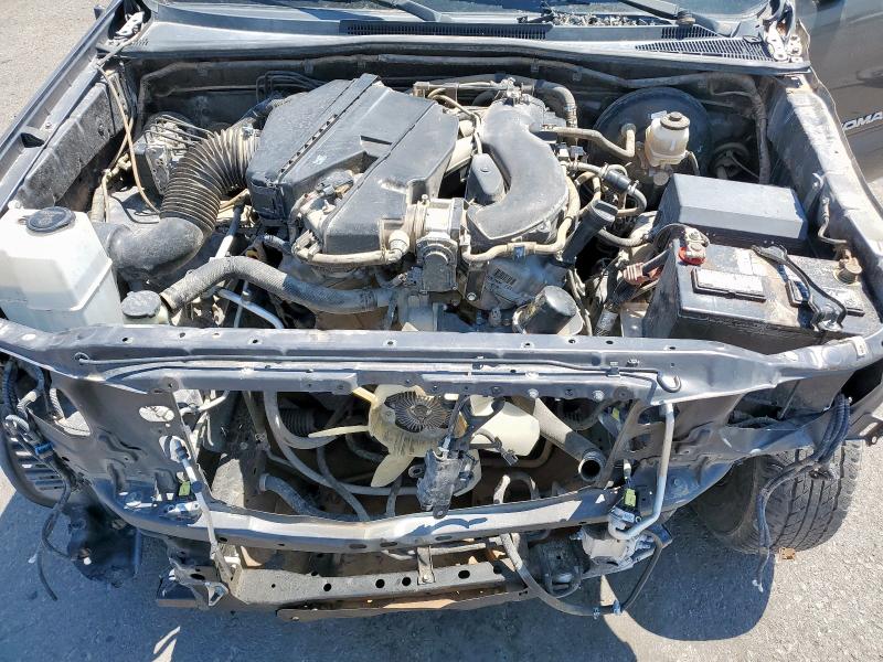 5TFJU4GN4BX006217 - 2011 TOYOTA TACOMA DOUBLE CAB PRERUNNER GRAY photo 11