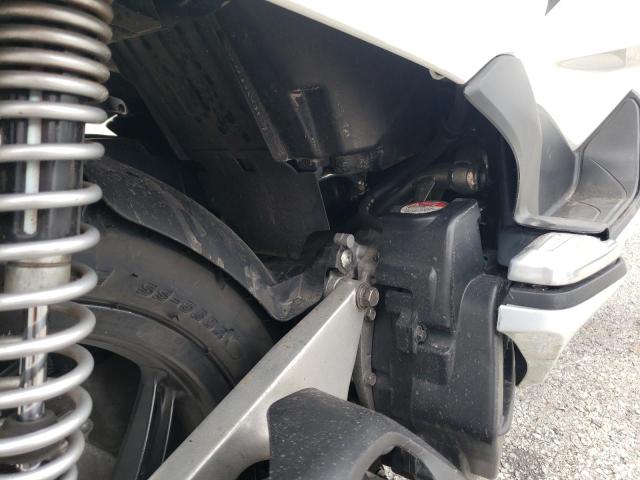 MLHJF2802B5000376 - 2011 HONDA PCX 白色 照片 7