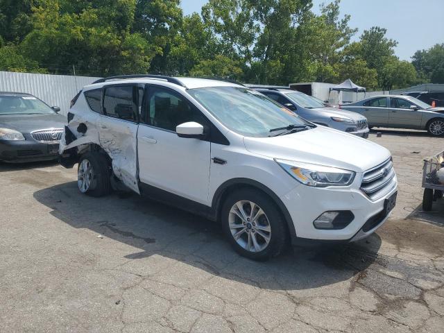 1FMCU0GD4HUE06051 - 2017 FORD ESCAPE SE WHITE photo 4