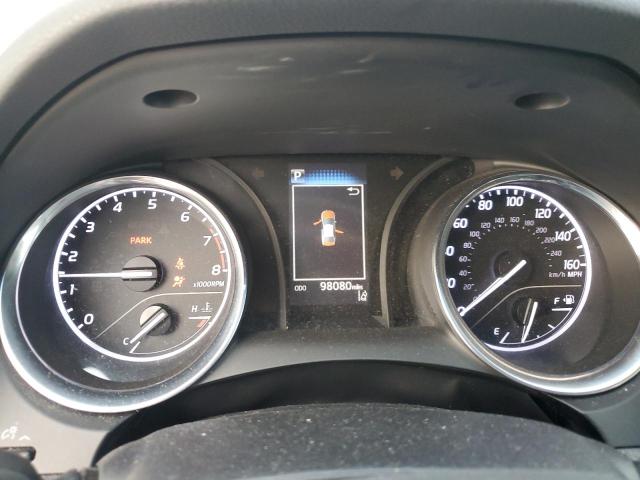 4T1B11HK3JU120723 - 2018 TOYOTA CAMRY L 银色 照片 9