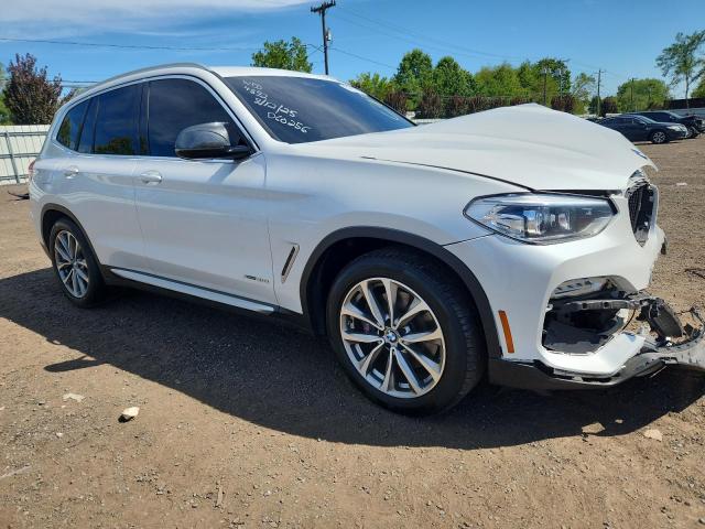5UXTR9C52JLD60256 - 2018 BMW X3 XDRIVE30I WHITE photo 4