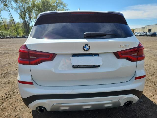 5UXTR9C52JLD60256 - 2018 BMW X3 XDRIVE30I WHITE photo 6