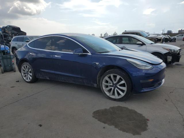 5YJ3E1EBXJF088265 - 2018 TESLA MODEL 3 蓝色 照片 4