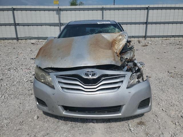 4T4BF3EK3AR039390 - 2010 TOYOTA CAMRY BASE SILVER photo 5