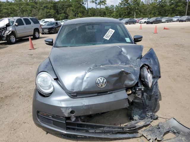 3VWJ07AT7EM660799 - 2014 VOLKSWAGEN BEETLE GRAY photo 5