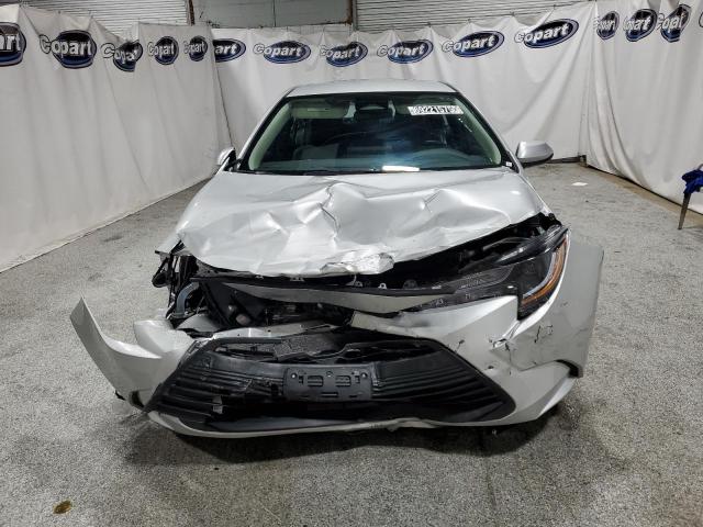 5YFB4MDE6SP293552 - 2025 TOYOTA COROLLA LE SILVER photo 5