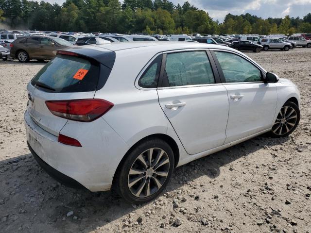 KMHH35LE0KU103182 - 2019 HYUNDAI ELANTRA GT WHITE photo 3