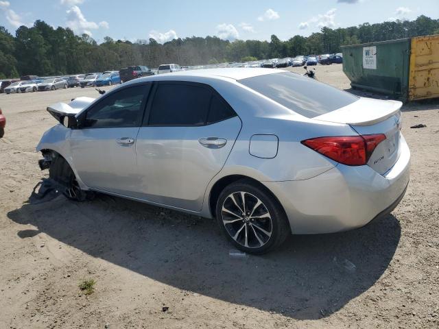 2T1BURHE9HC761080 - 2017 TOYOTA COROLLA L SILVER photo 2